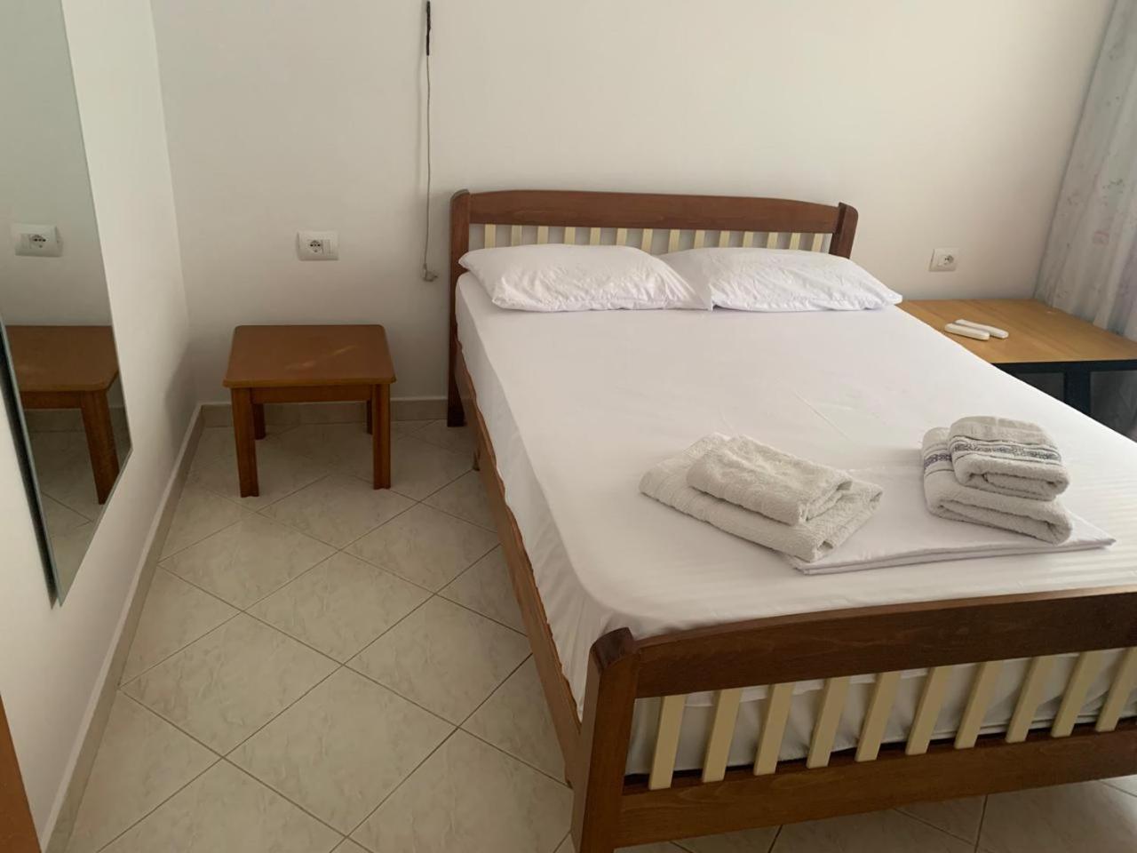 Angjelo Apartments Саранде Екстериор снимка
